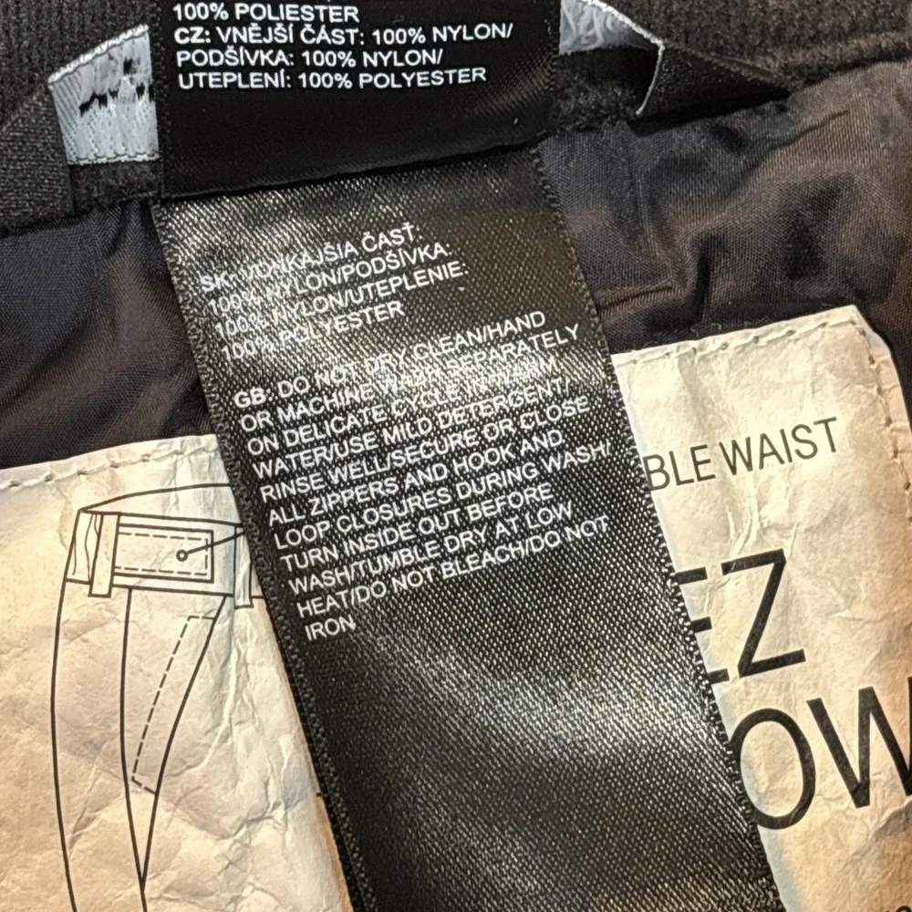 The North‎ Face Boys Freedom Insulated Snow Pants M 10/12 Black NWT